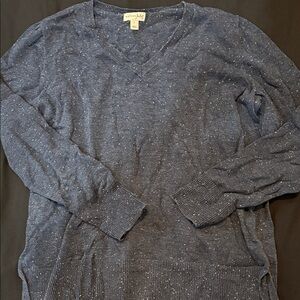 Maison Jules V-Neck Sweater in Heathered Purple